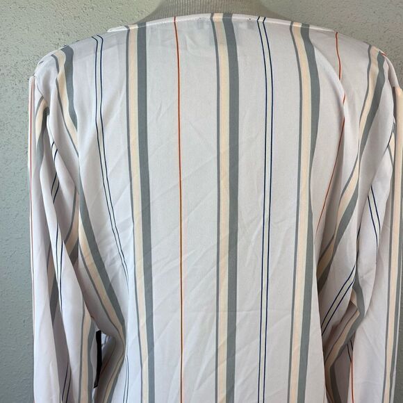 NWT Trouvé Wrap Blouse Size L - Picture 7 of 10